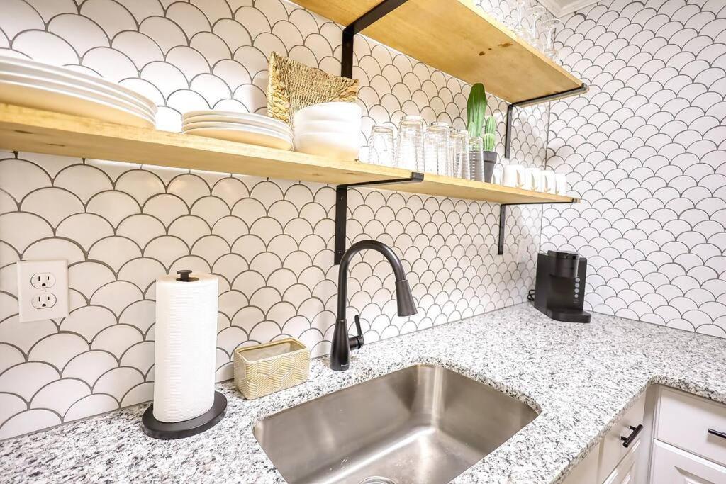 The Bohemian 1/2 Mi From Covington Square Villa Екстериор снимка
