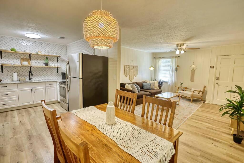 The Bohemian 1/2 Mi From Covington Square Villa Екстериор снимка