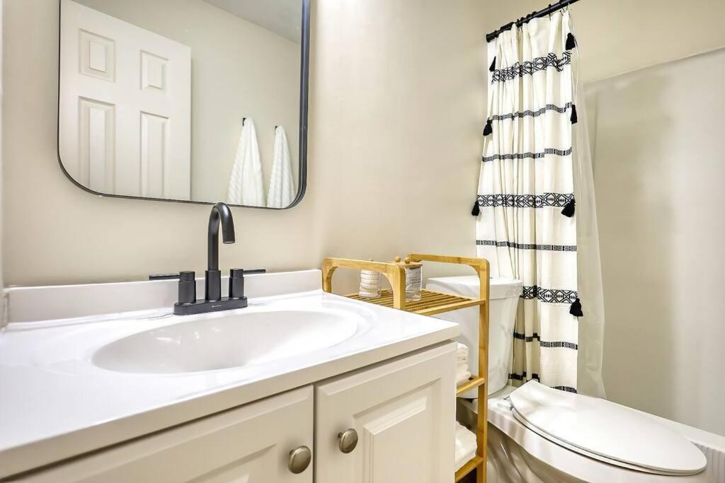 The Bohemian 1/2 Mi From Covington Square Villa Екстериор снимка
