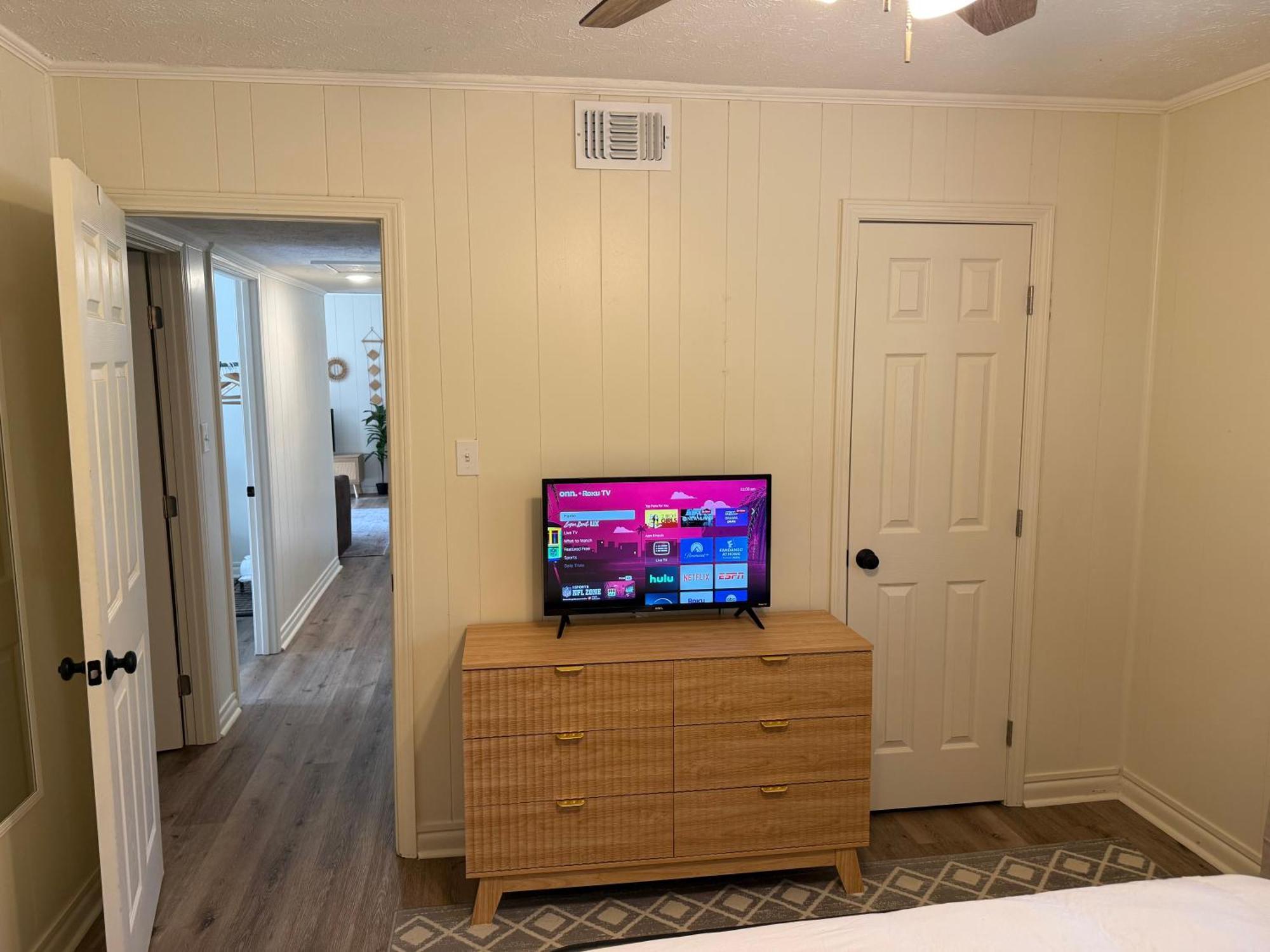 The Bohemian 1/2 Mi From Covington Square Villa Екстериор снимка